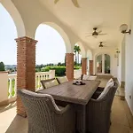 فيلة Breathtaking Andalusian
