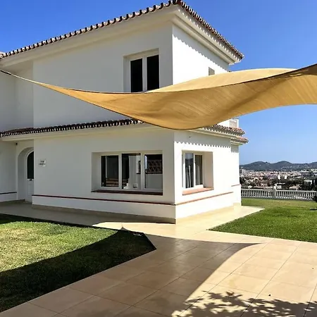 Breathtaking Andalusian Santa Fe de los Boliches